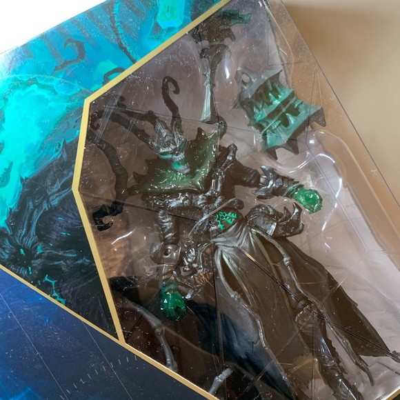 Leaguers of Legends Thresh figure - Picture 6 of 6